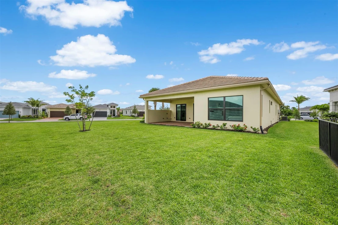 Photo of 15833 Alys Terrace