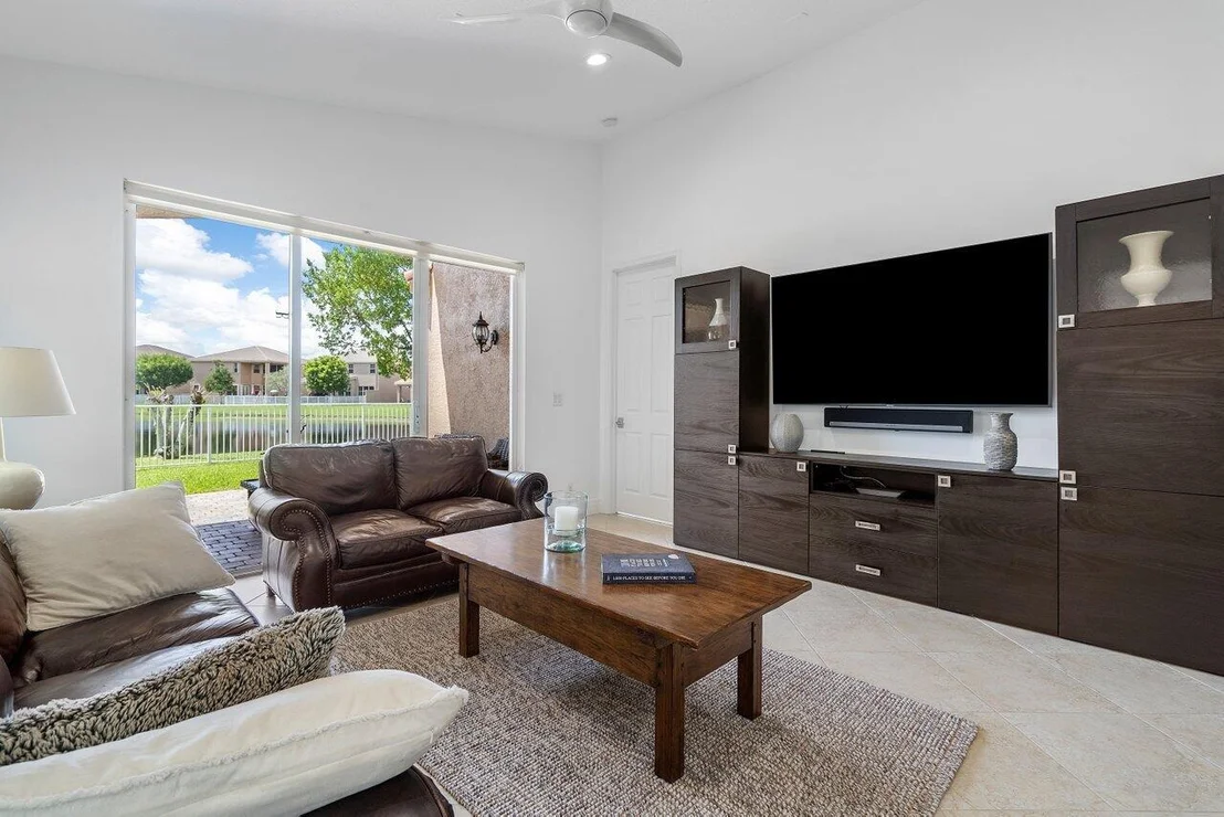 Photo of 8140 Viale Matera