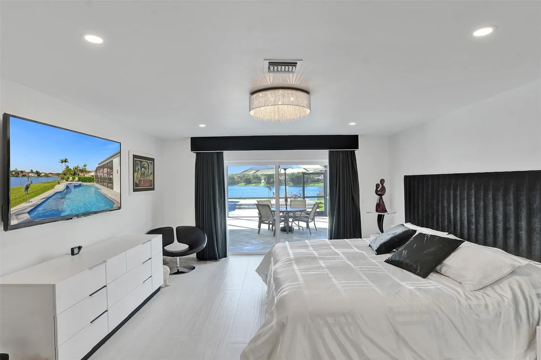 Photo of 10414 Bermuda Drive