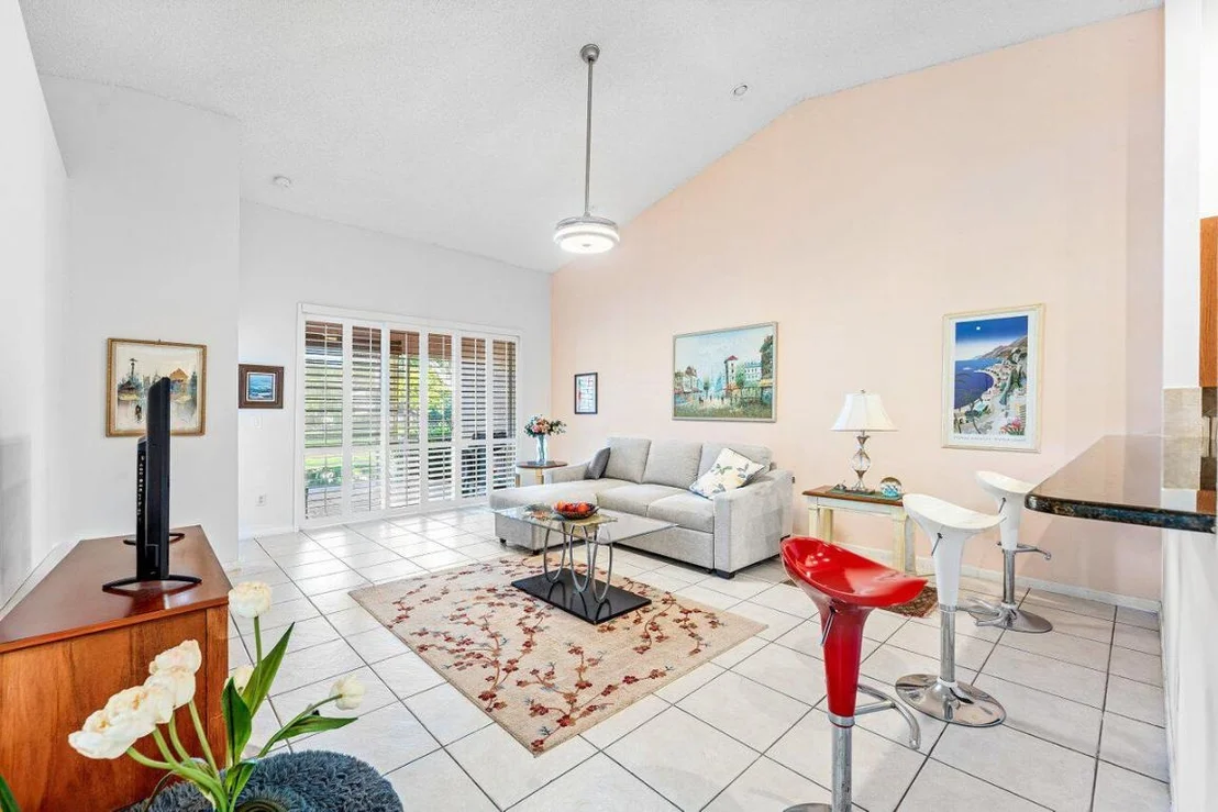 Photo of 258 Coral Trace Lane