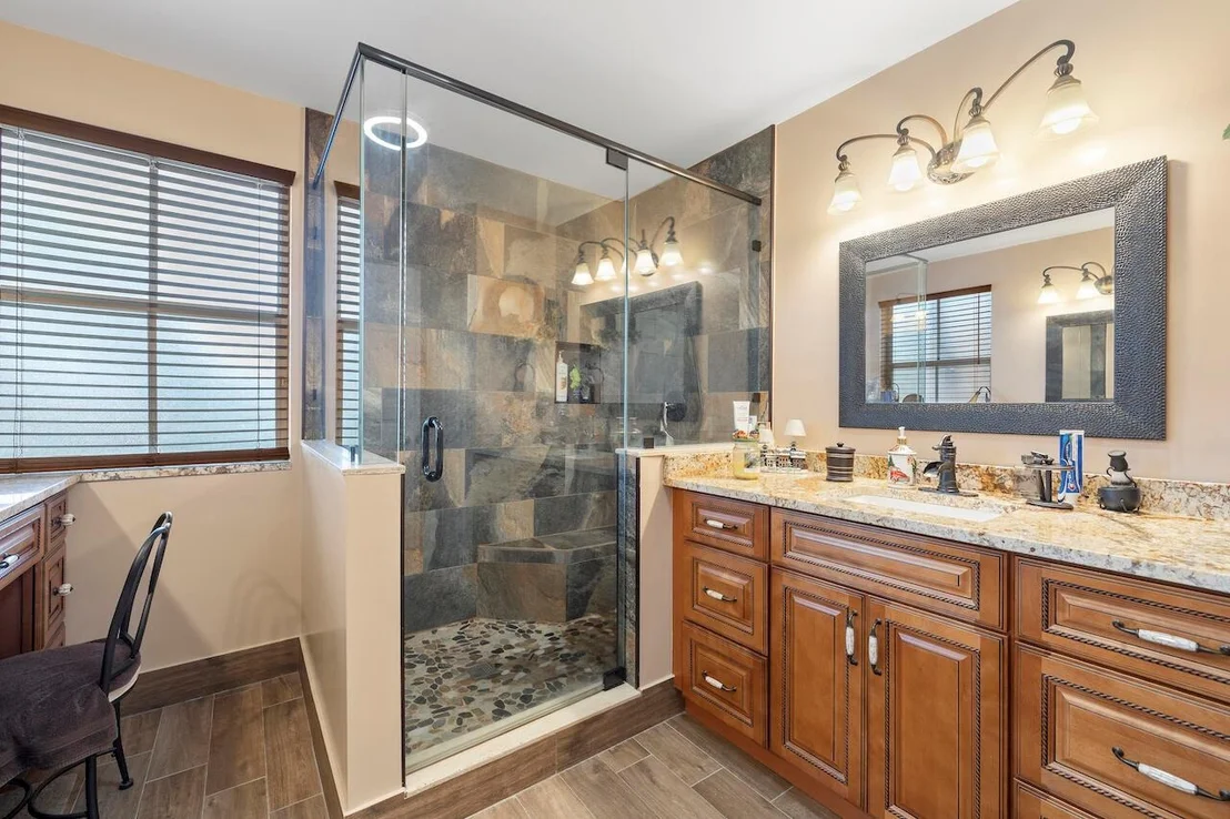 Photo of 6089 Oak Bluff Way