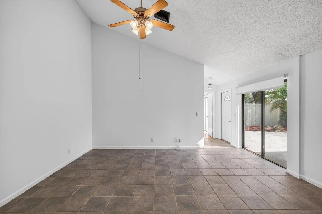 Photo of 1350 Periwinkle Place