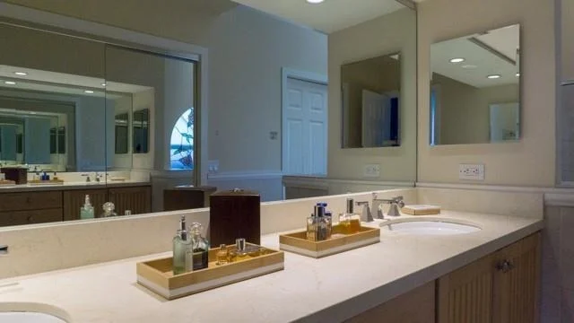 Photo of 525 E Misty Oaks Drive