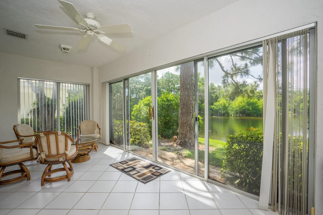 Photo of 123 Harbor Lake Circle