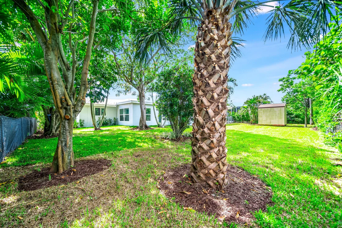 Photo of 4641 NW 5th Lane