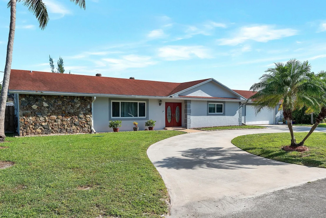 Photo of 3059 Emerald Lane