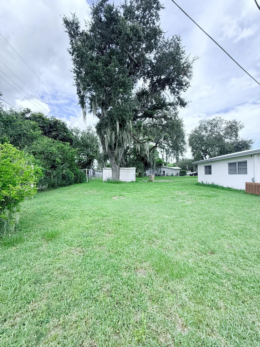 Photo of 803 SE 13th Street