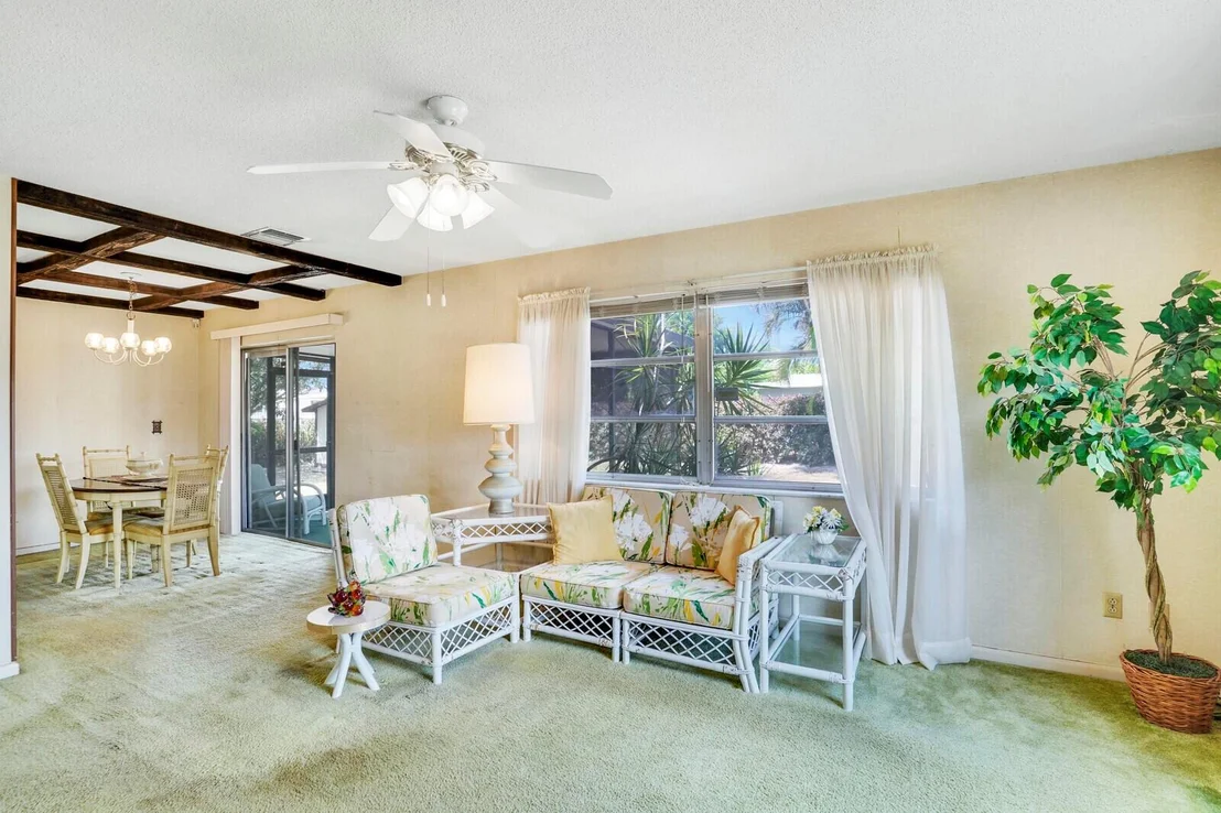 Photo of 1695 Roy Drive