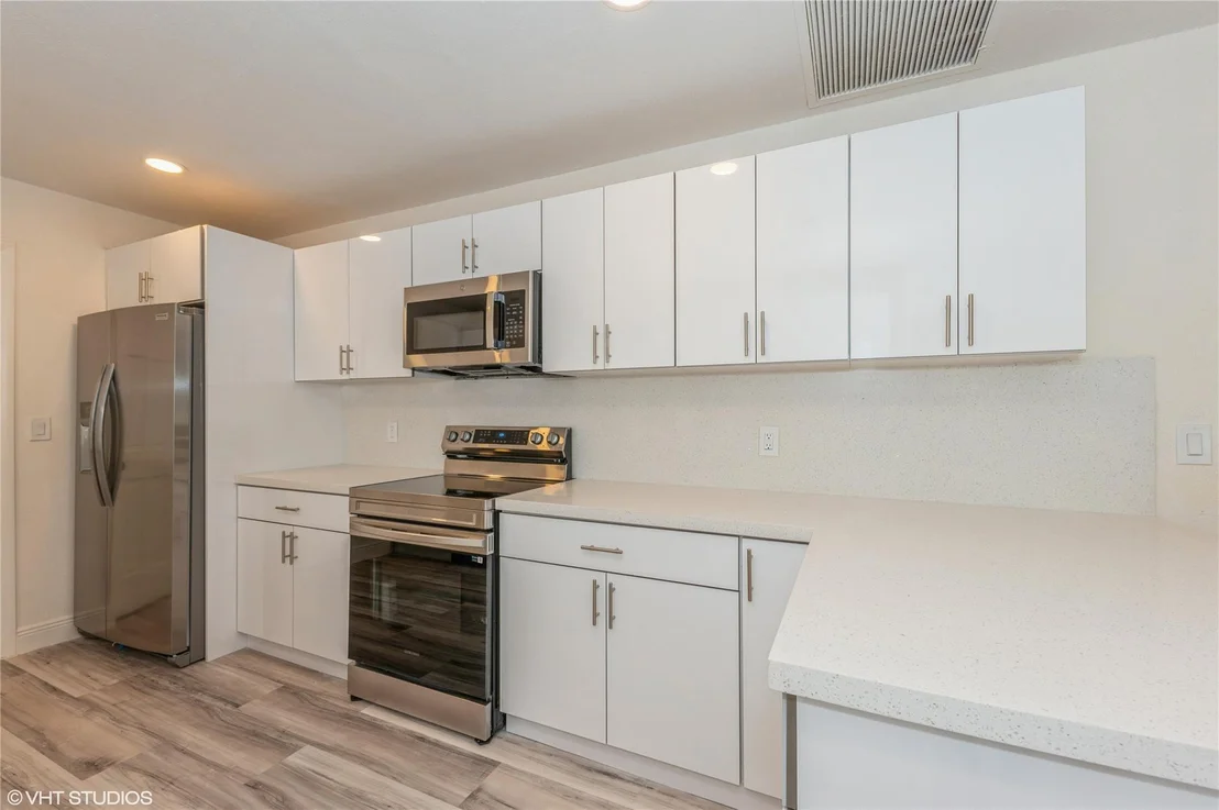 Photo of 1049 Coral Drive