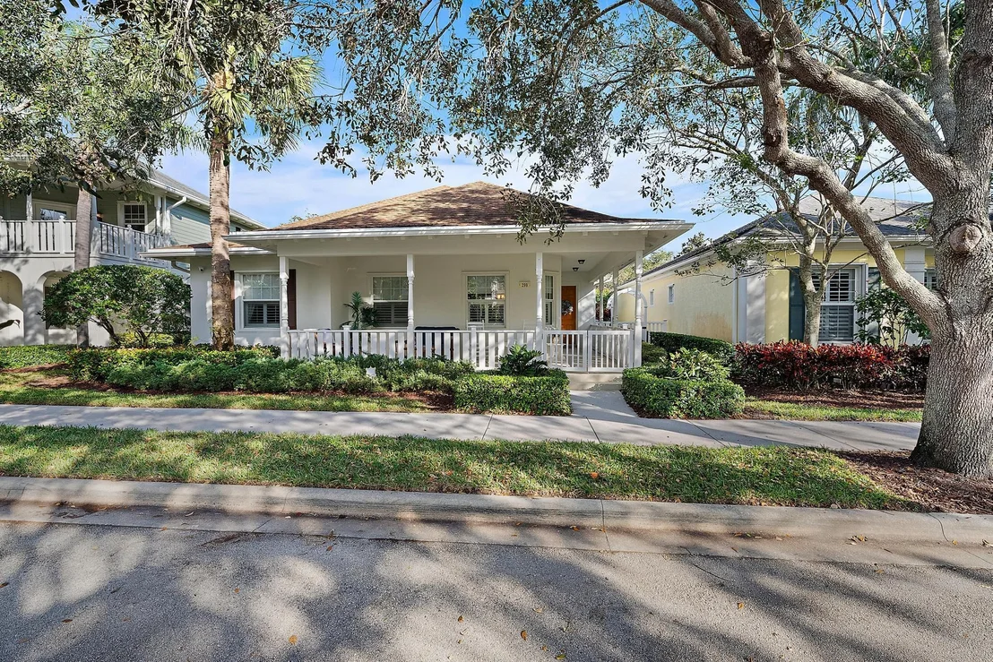 Photo of 299 Caravelle Drive