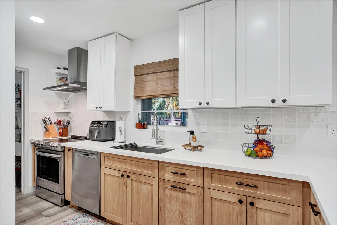 Photo of 357 NW 23rd Street