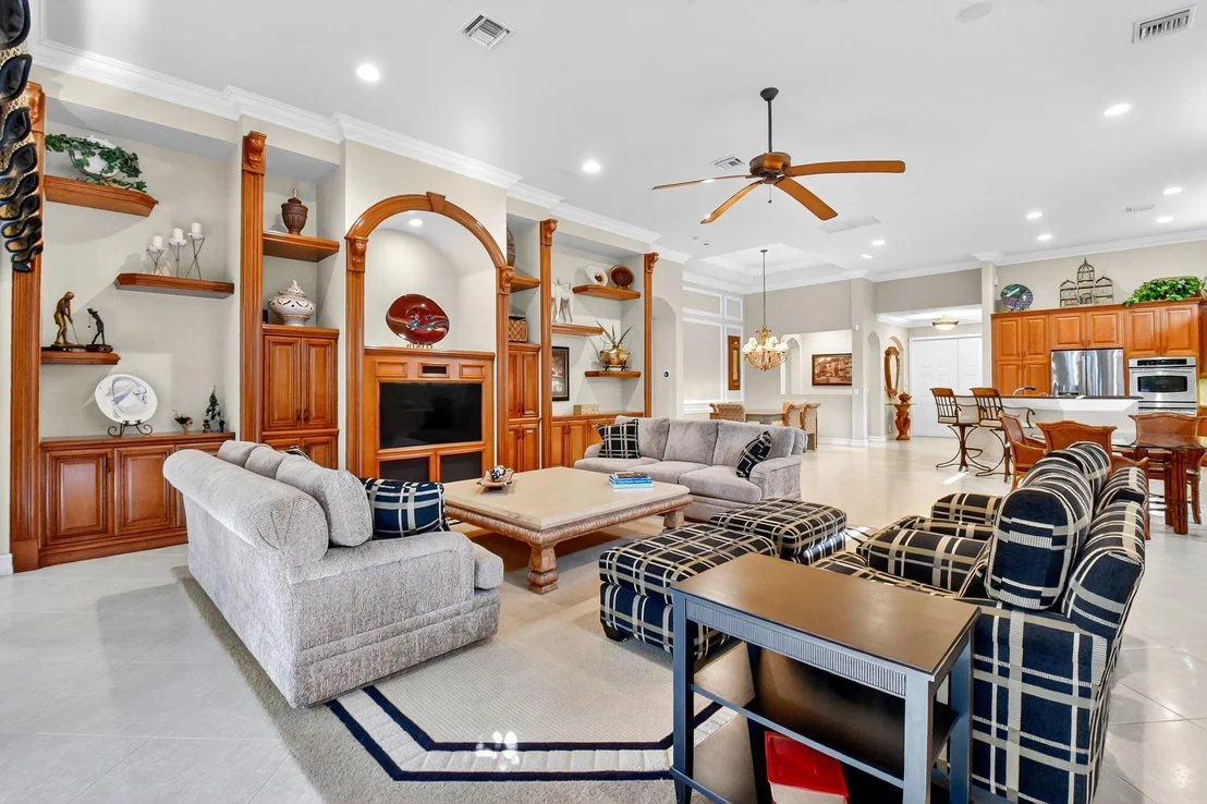 Photo of 7092 Veneto Drive