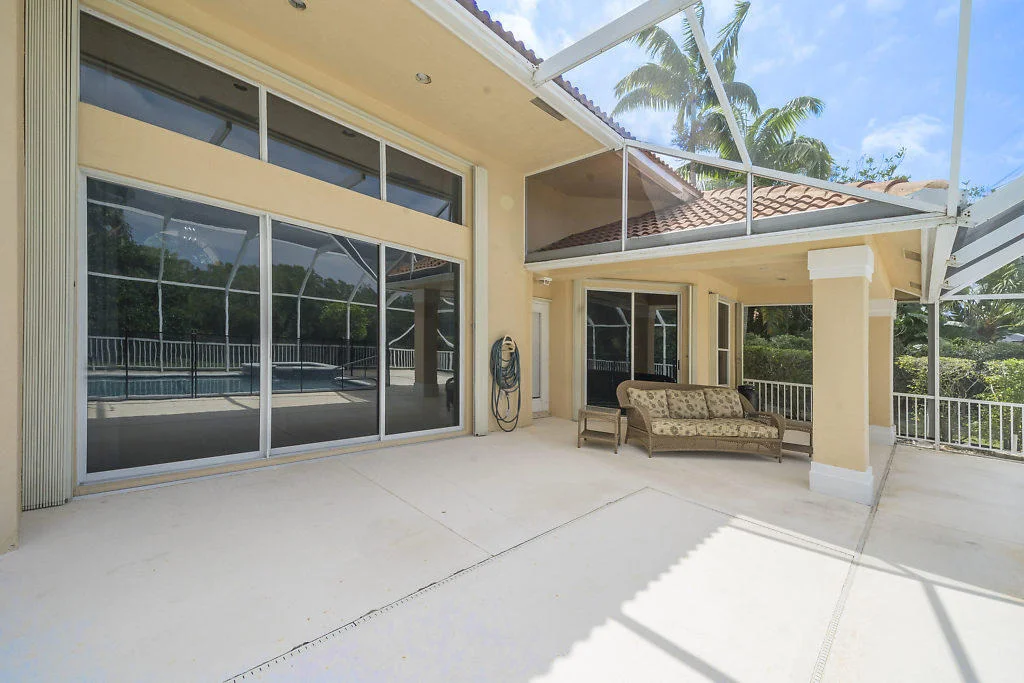 Photo of 136 N River Drive E