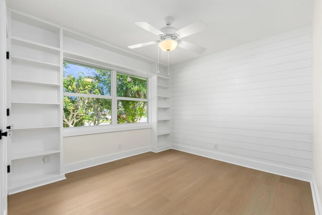 Photo of 1604 Seabrook Road