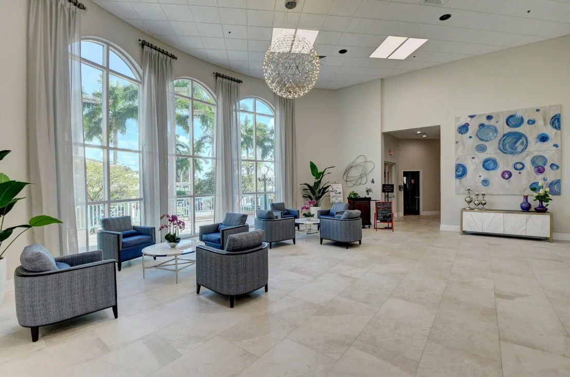 Photo of 5582 Royal Lake Circle