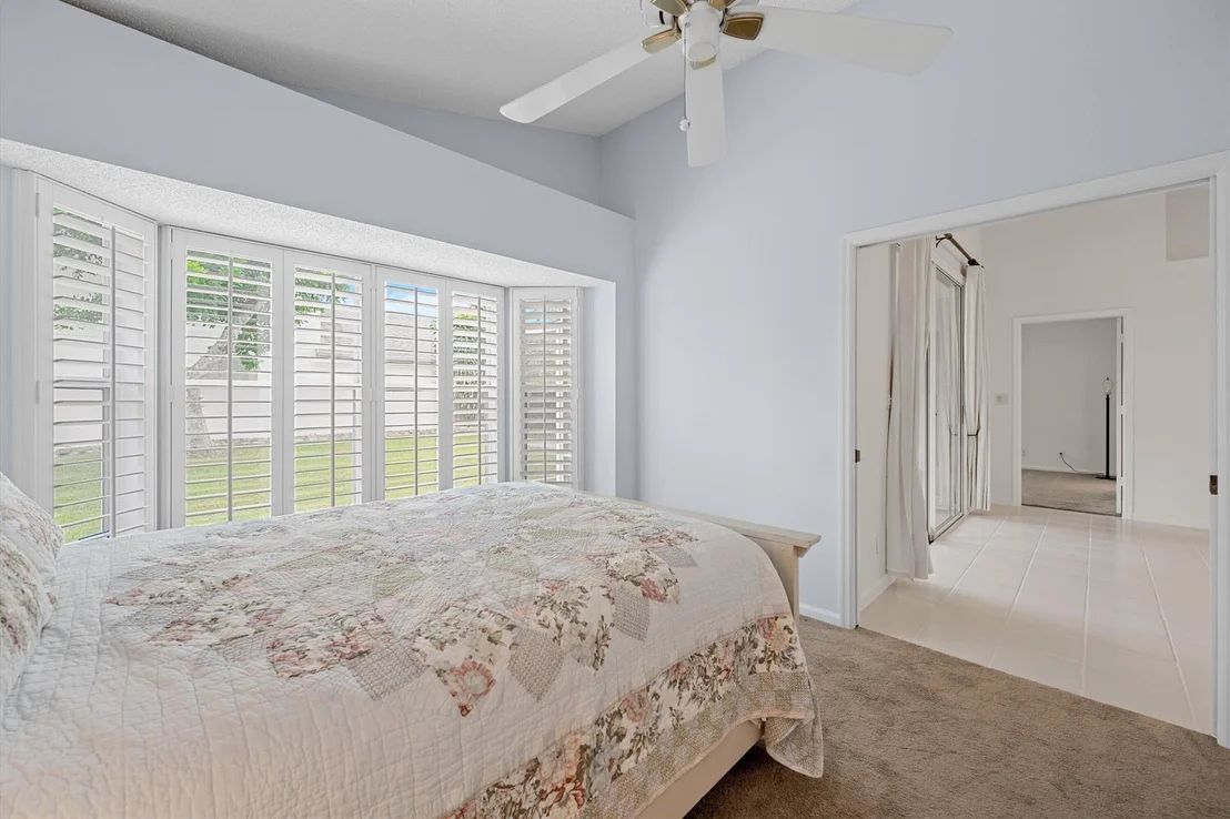 Photo of 1069 Aviary Road