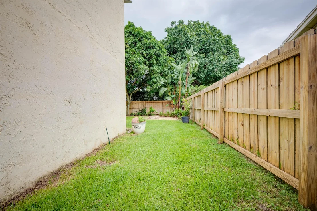 Photo of 9840 Holly Hill Drive