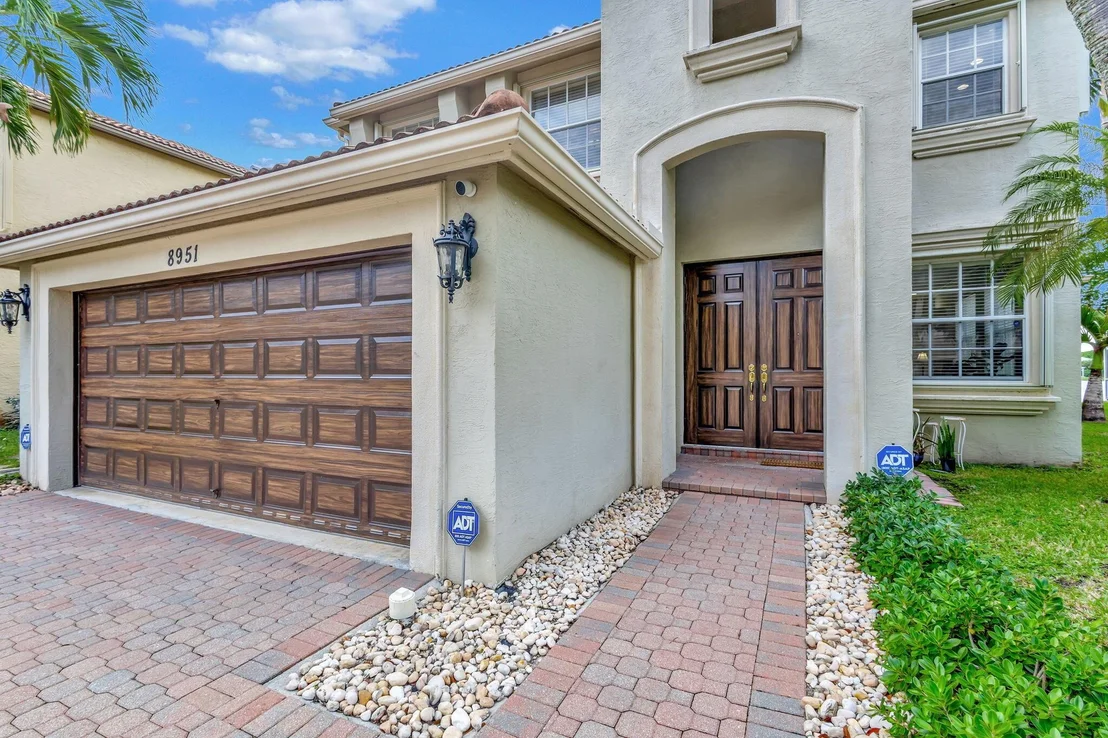 Photo of 8951 Alexandra Circle