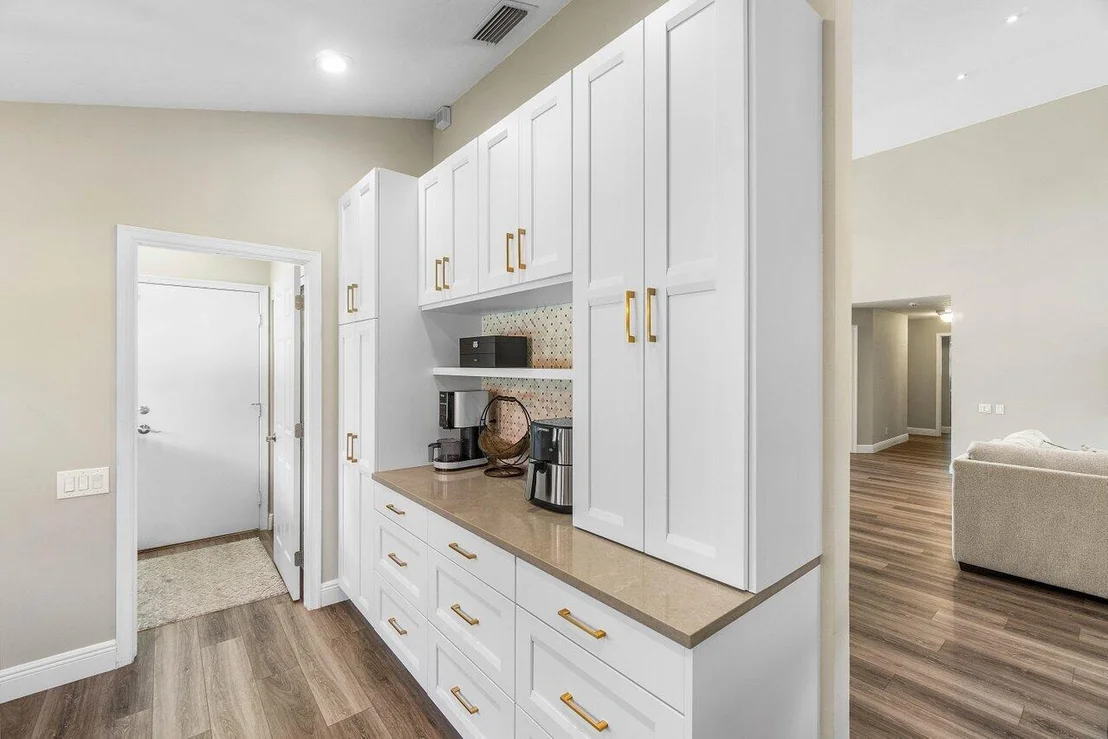 Photo of 6141 Hook Lane