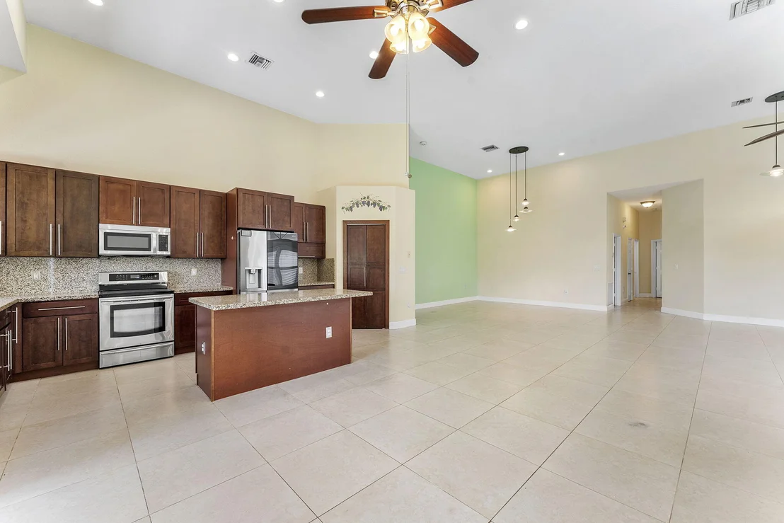 Photo of 7793 Highlands Cir