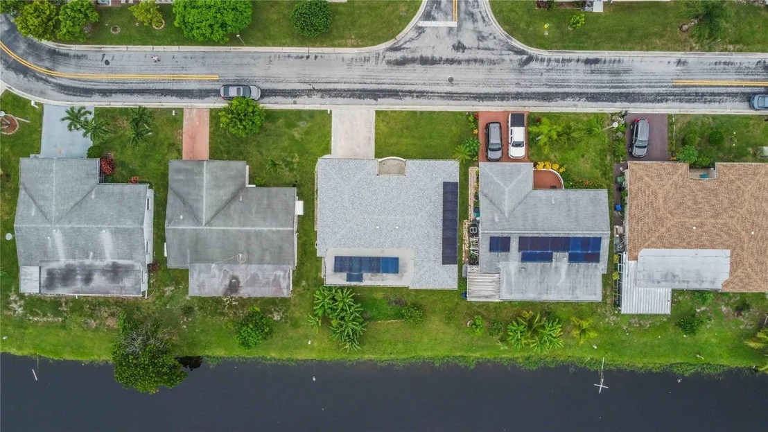 Photo of 735 NW 73rd Terrace