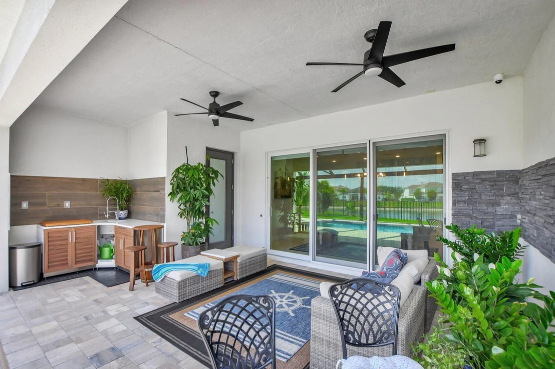 Photo of 6422 Esprit Way