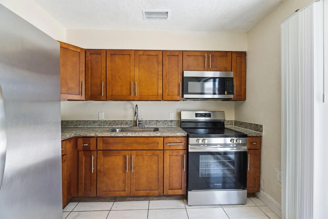 Photo of 4888 Prince Drive