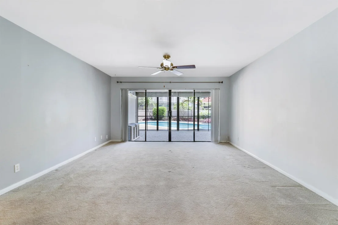 Photo of 316 River Drive