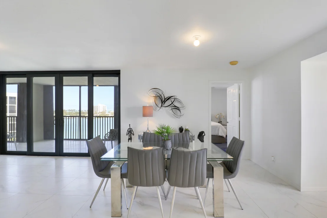 Photo of Unit 708 at 19800 Sandpointe Bay Drive