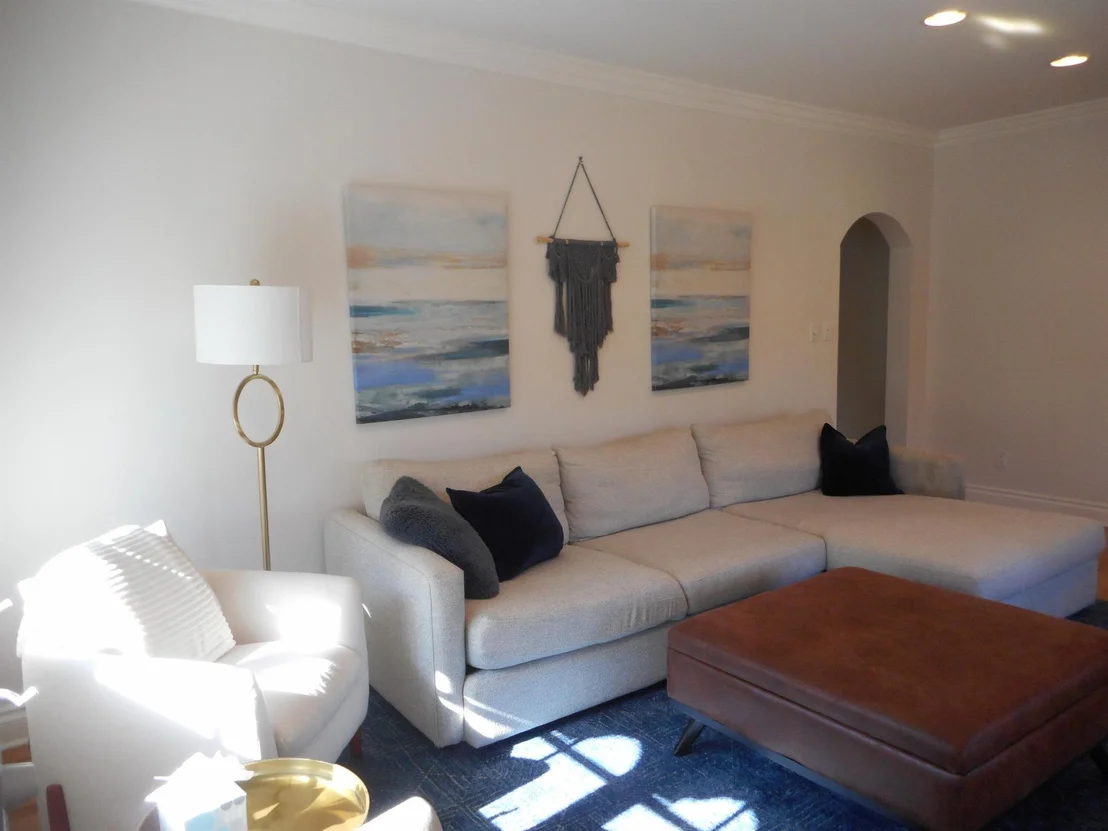 Photo of 830 Biscayne Drive
