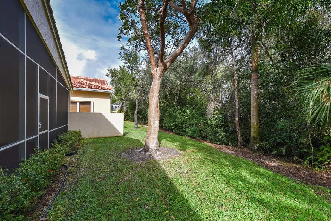 Photo of 8976 Terni Lane