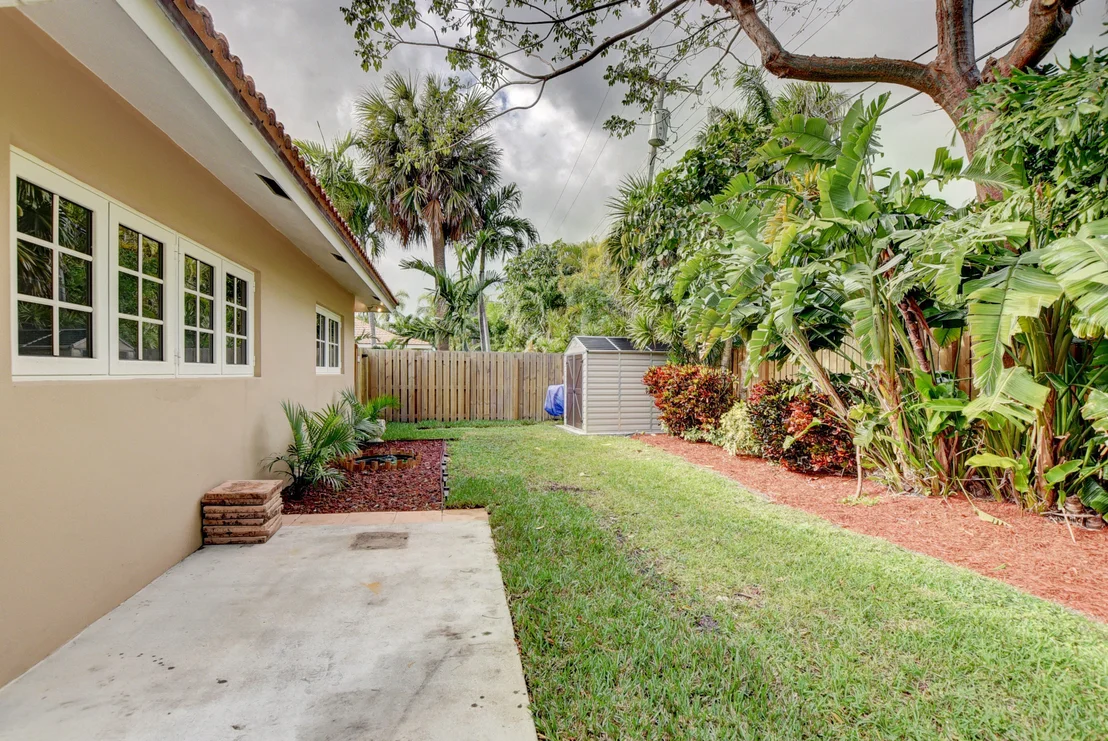 Photo of 867 Malaga Drive