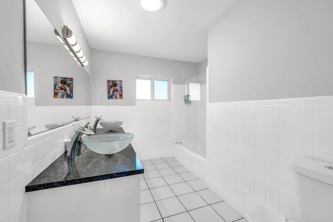 Photo of 2812 NE 27th Street