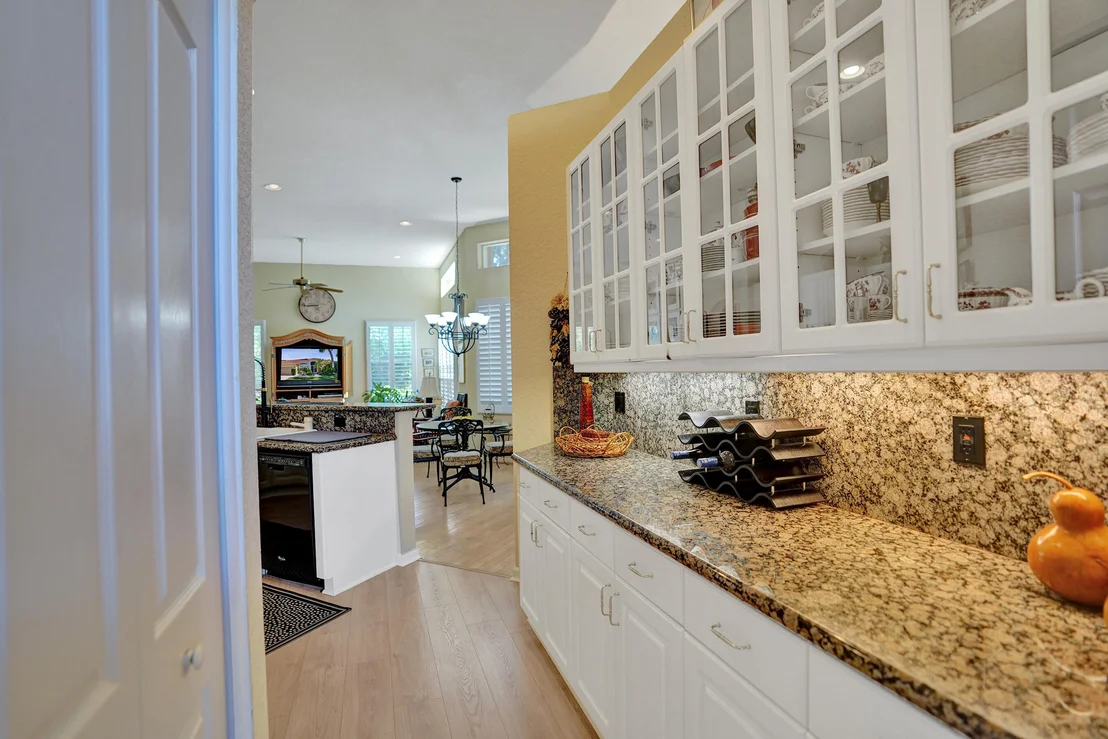 Photo of 7338 Falls Road W