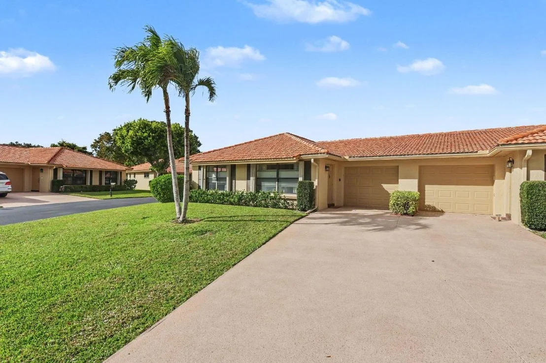 Photo of Unit A at 4635 Apple Tree Circle