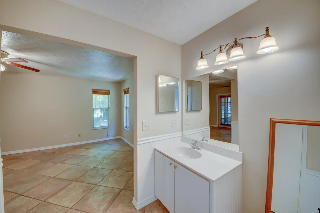 Photo of 5402 Palm Drive