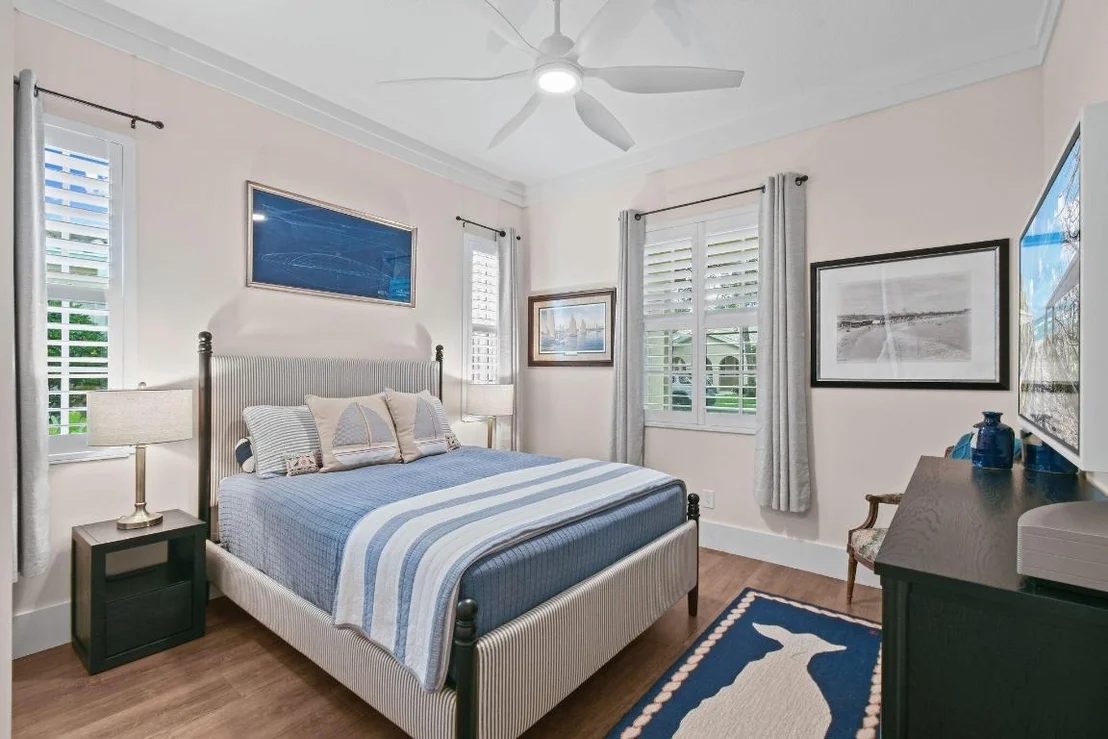 Photo of 4015 Community Drive