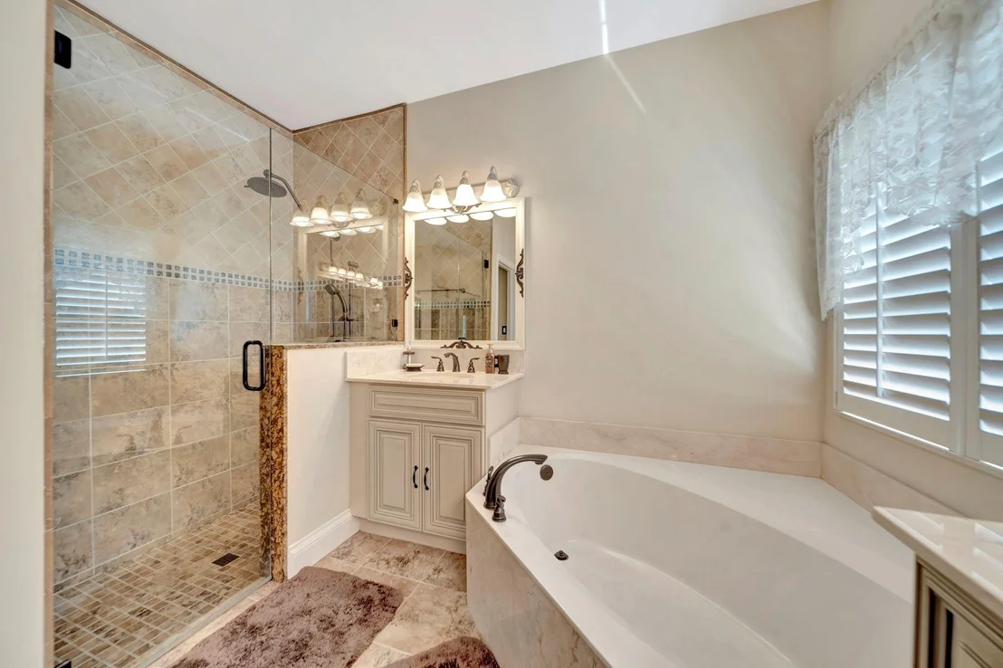 Photo of 16412 Diamond Place