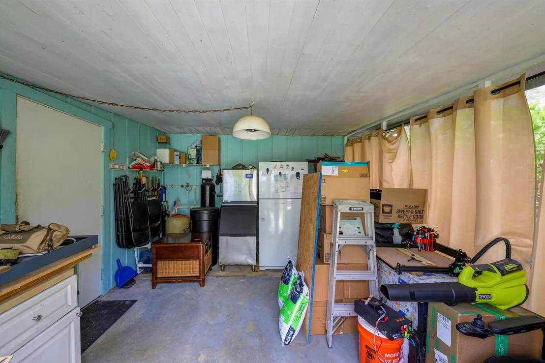 Photo of 7910 James Road