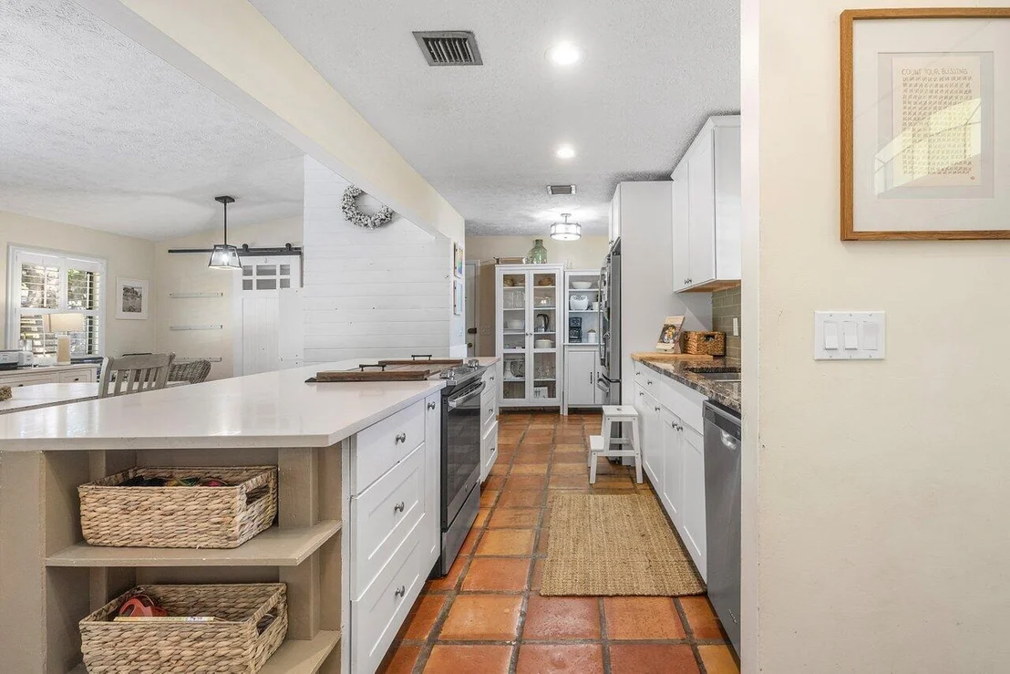 Photo of 903 Oak Circle