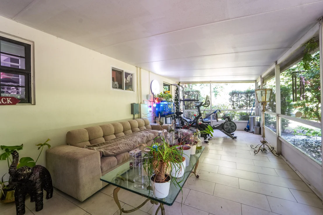 Photo of 722 Greenbriar Drive