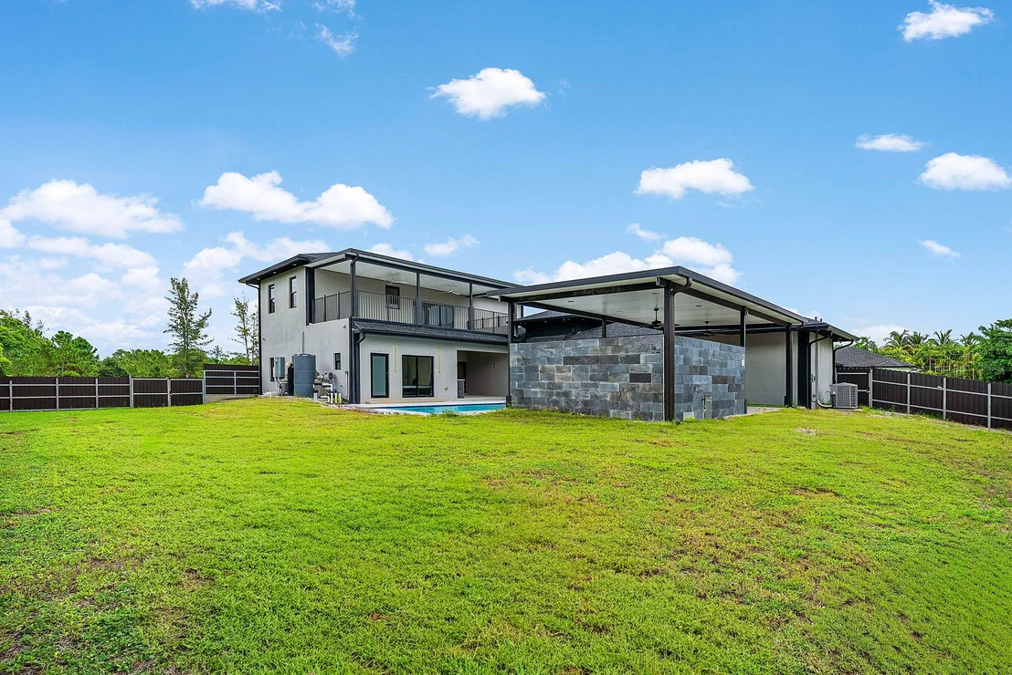 Photo of 641 Marshall Road