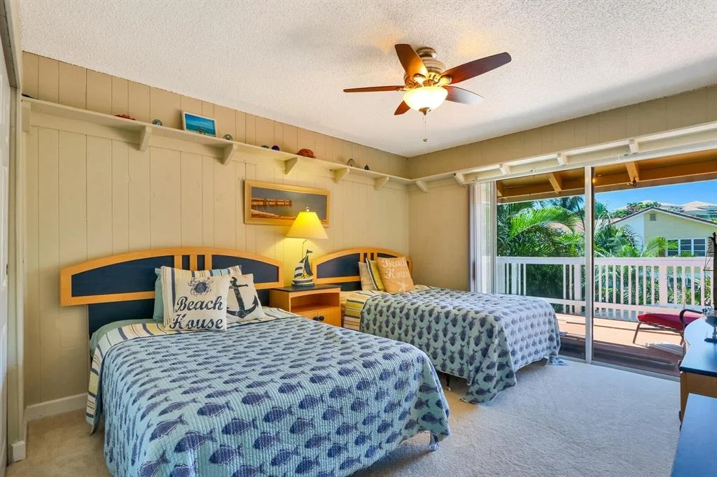Photo of 211 Seabreeze Circle