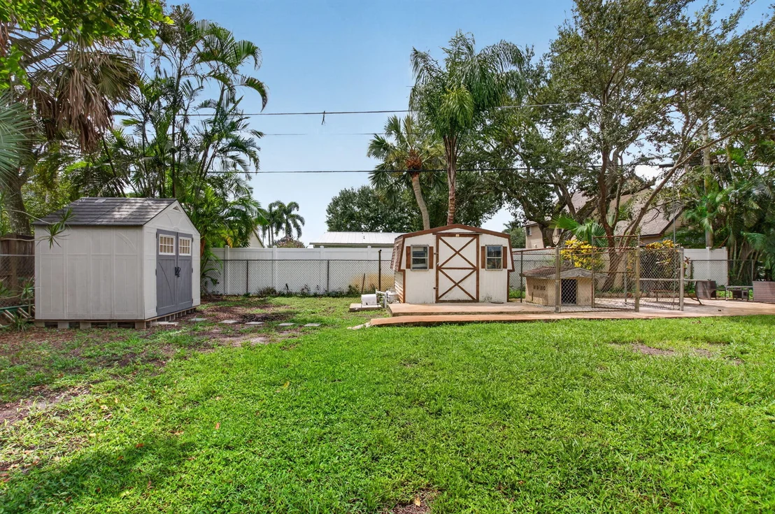 Photo of 4746 Canal Drive