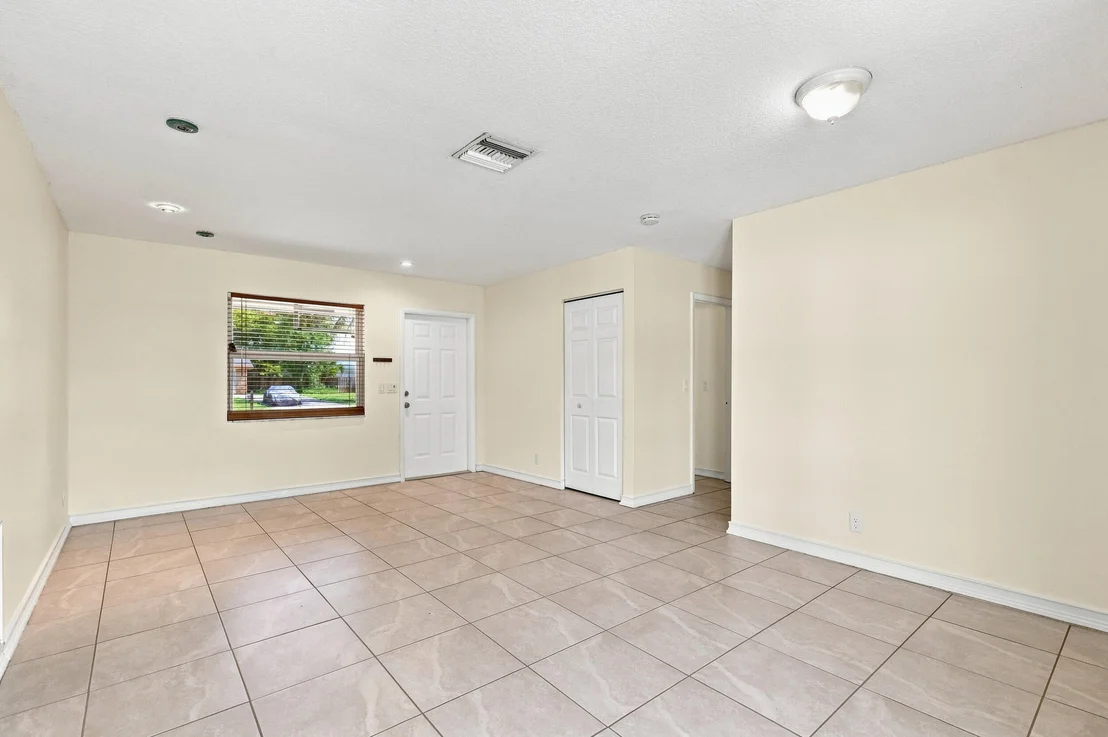 Photo of 5114 Conklin Drive