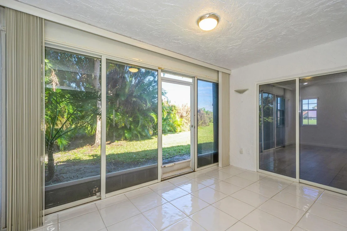Photo of 7927 Coral Pointe Drive