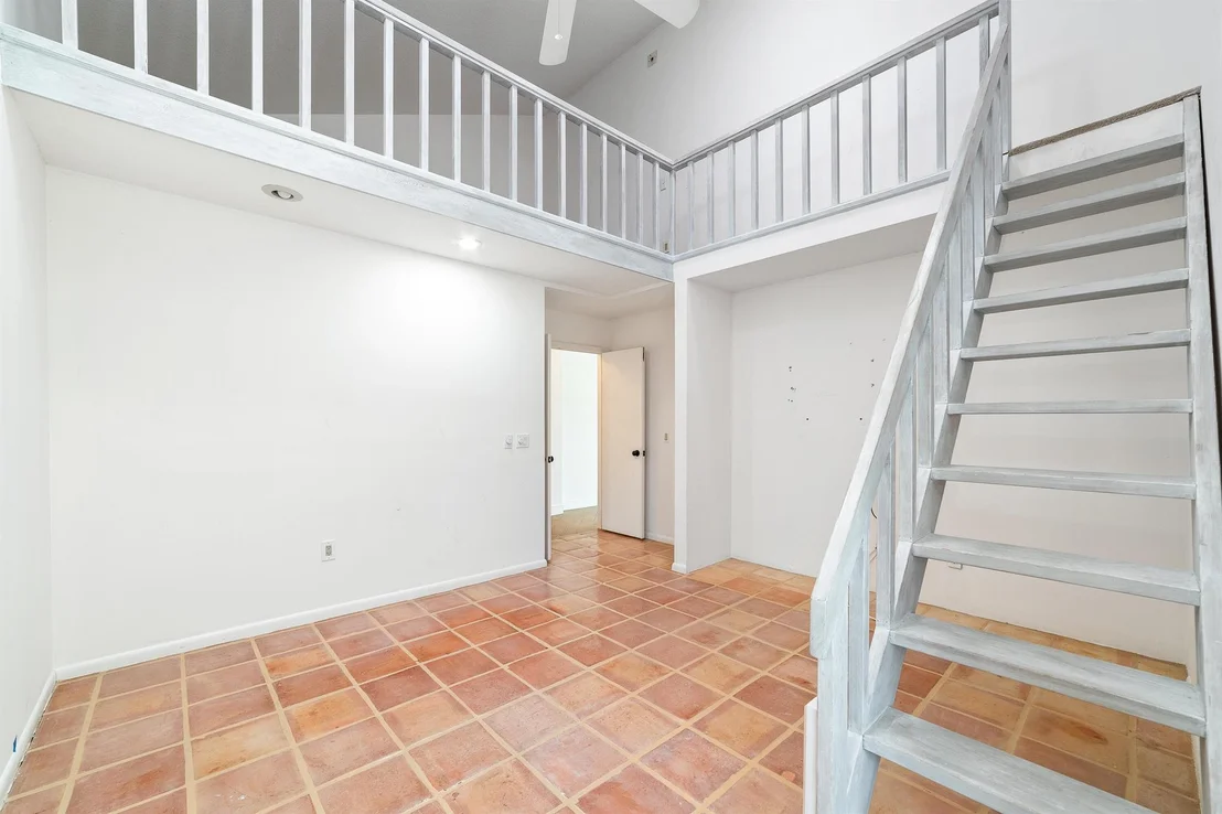 Photo of 418 River Edge Road