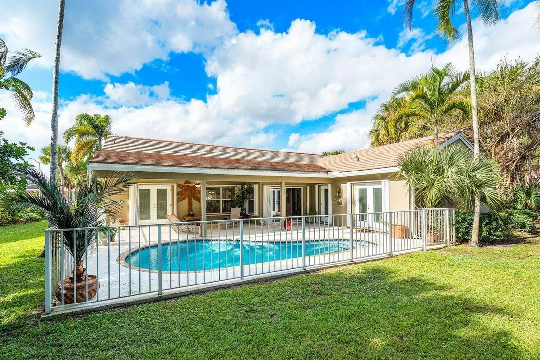 Photo of 4060 Sabal Lakes Road