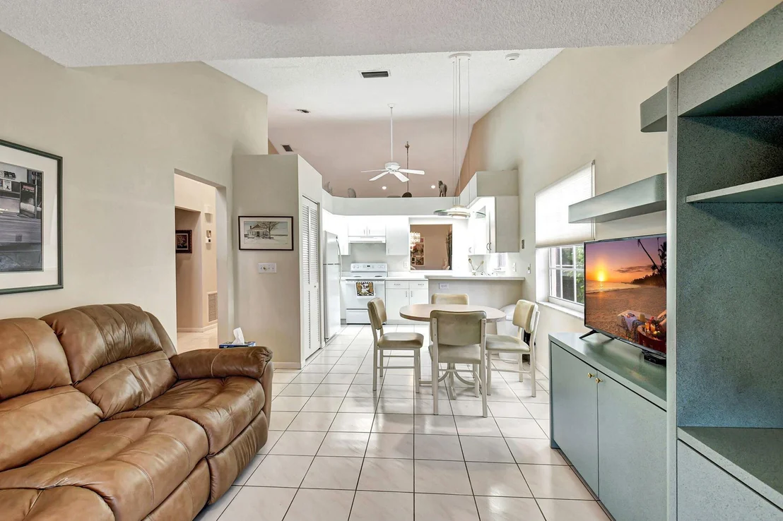 Photo of 7921 Sandy Pointe Drive
