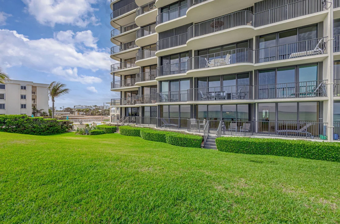 Photo of Unit 103 at 400 Beach Road
